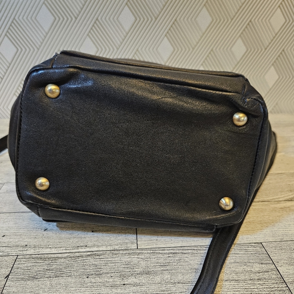 Sabina Black Leather Drawstring Shoulder Bag with Gold Accents - Picture 4 of 16